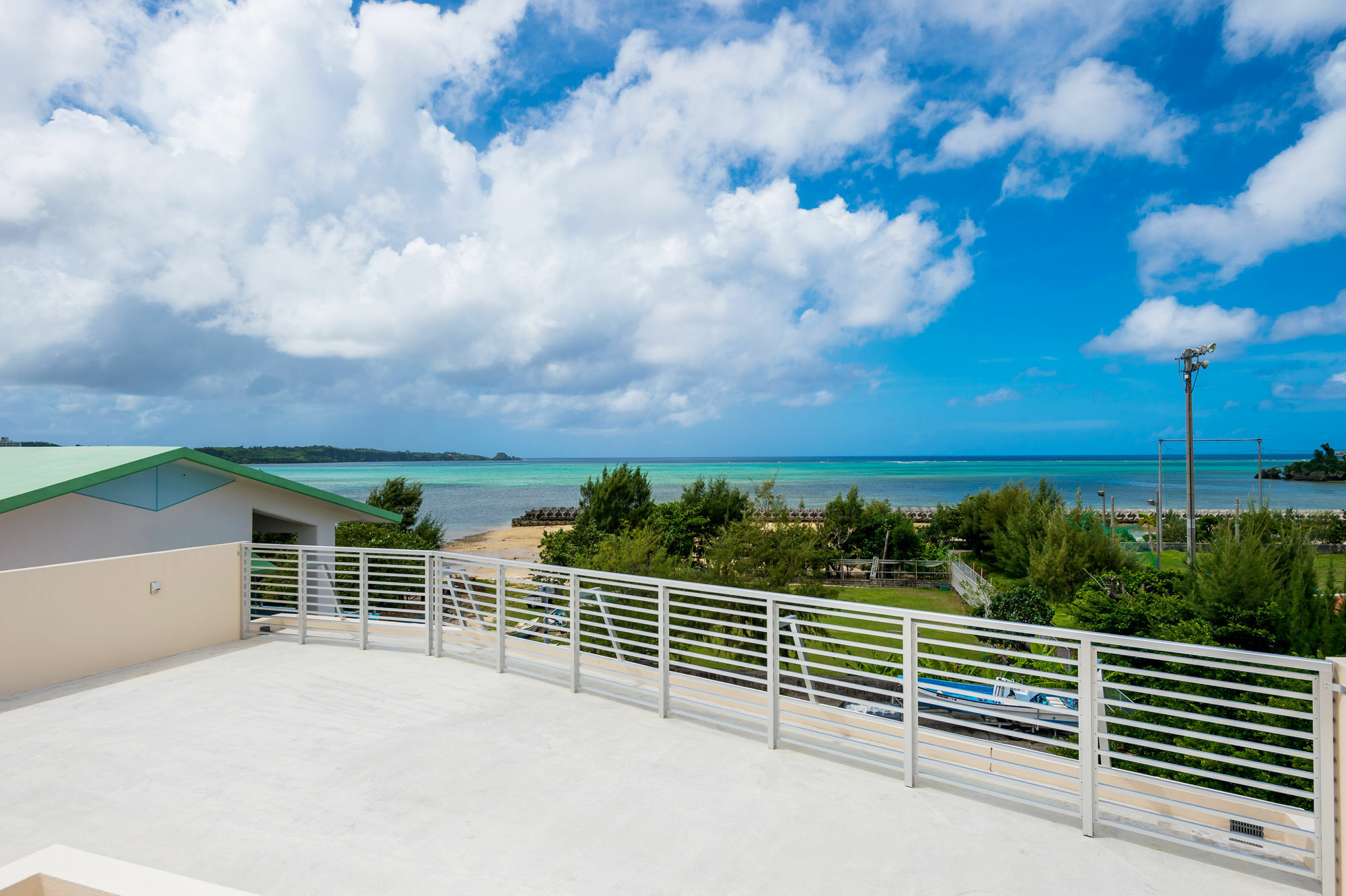 United Resort Ocean Front Onna Exterior foto
